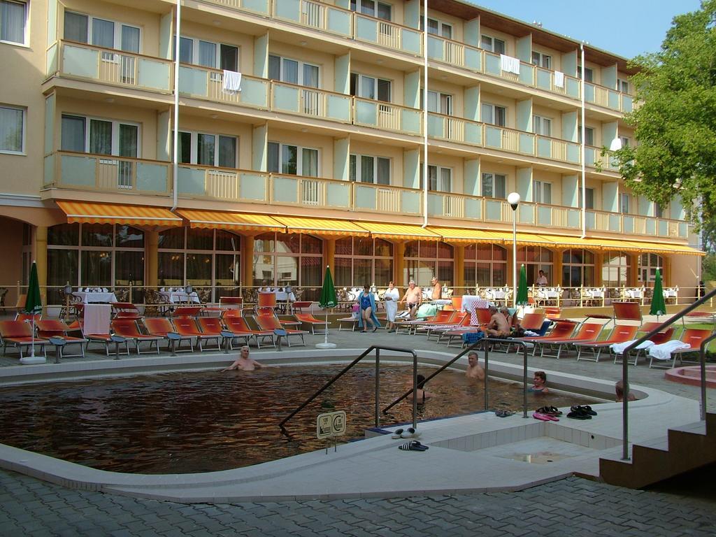 Hungarospa Thermal Hotel Hajduszoboszlo Luaran gambar